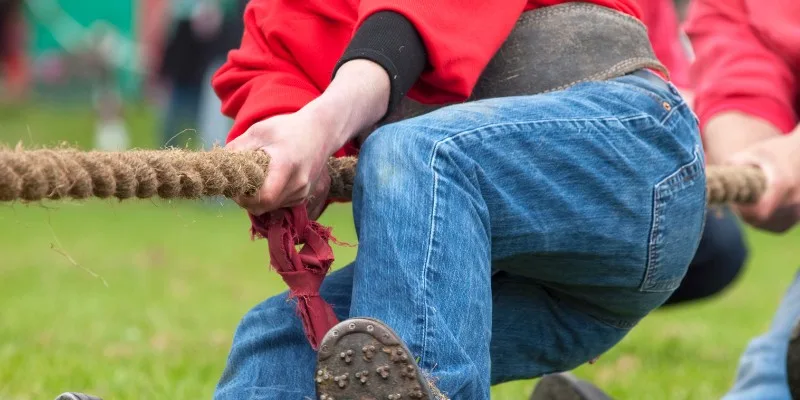 tug-war-800x400
